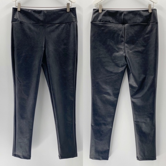 Kendall + Kylie Black Faux Leather Leggings - Picture 2 of 10